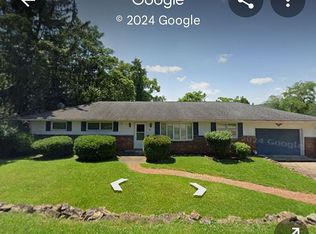 140 Garfield Rd, Clarksburg, WV 26301