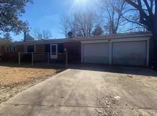 1911 Graham Rd, Jacksonville, AR 72076