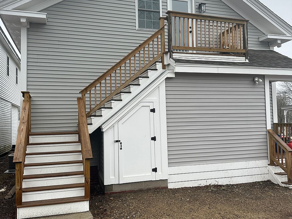 1st image of 54 Lincoln St #B