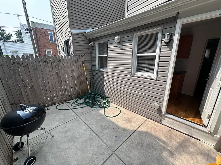 2229 E Ann St — Photo 18