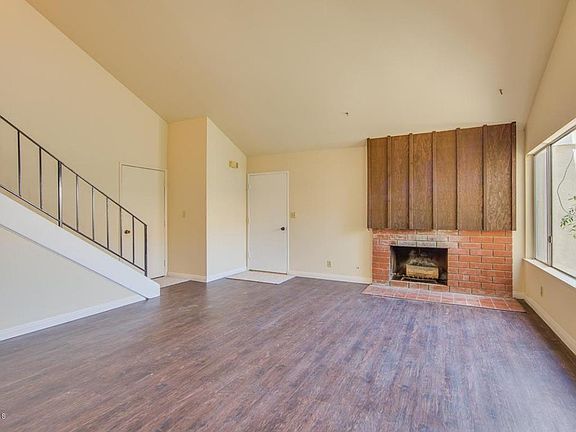4th image of 2468 E Woodrow Ave