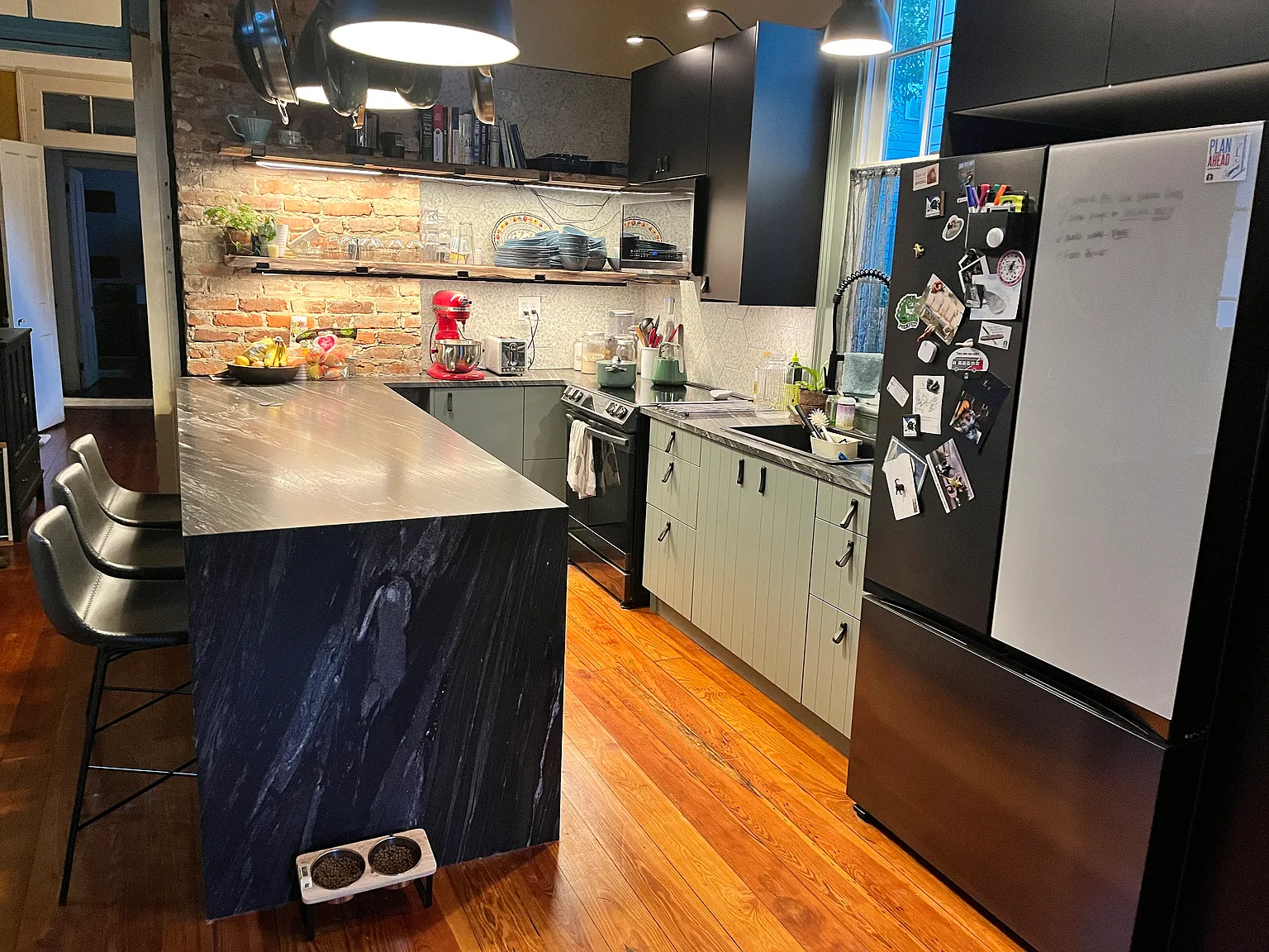 2 bed, 1.5 bath, 1100 sqft, $1,750 — Photo 4