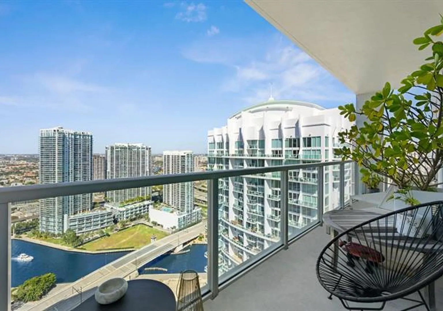 55 SE 6th St cu-4300, Miami, FL 33131 — Photo 3