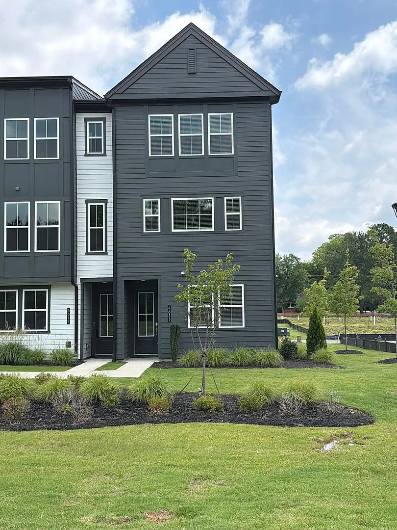 T.R. Lawing Realty Property — Photo 1