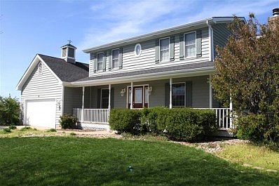 5th image of 91 Fleetwood Dr N
