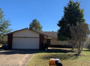 902 3rd Ter, Barling, AR 72923