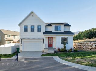 1447 E Daylily Ct, Layton, UT 84040