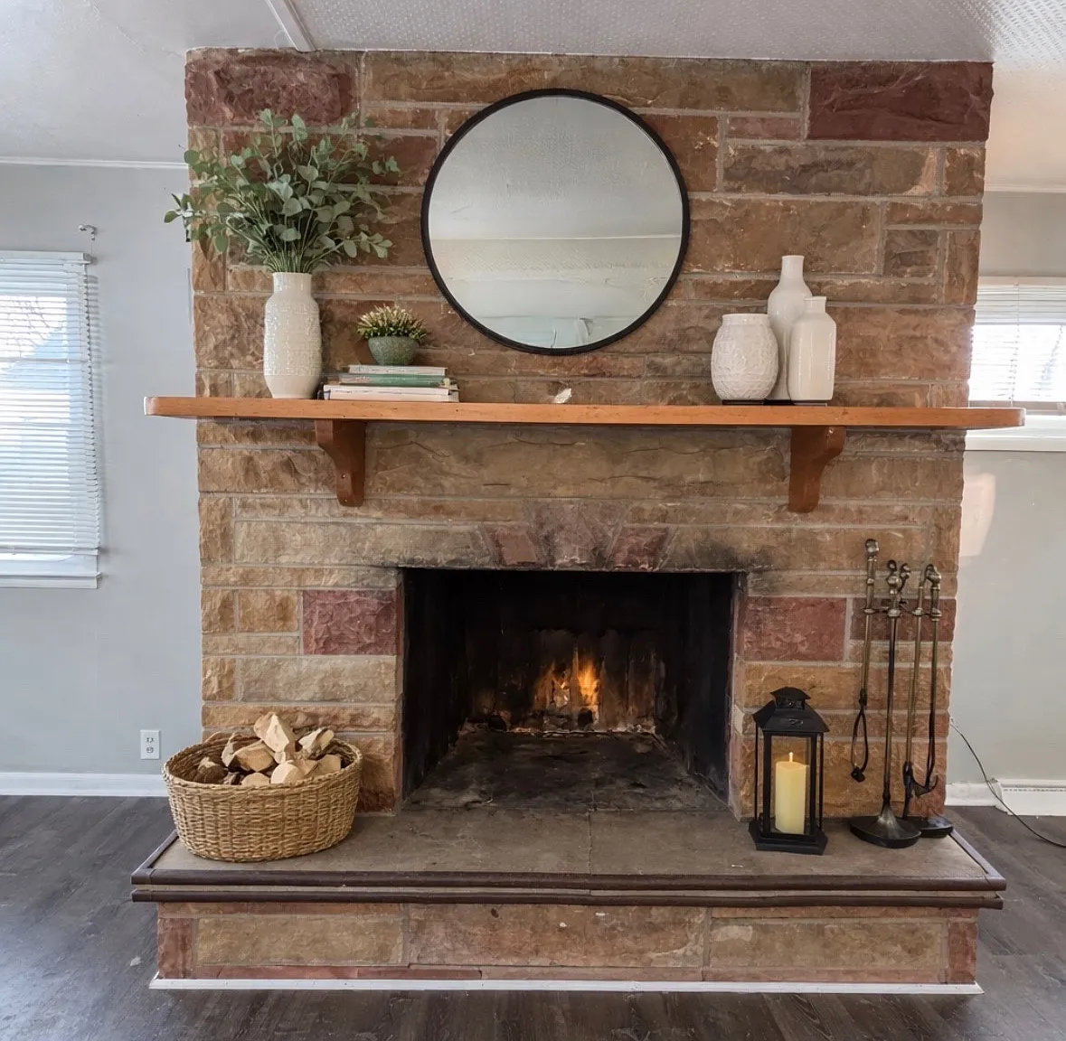 737 N Spring St — Photo 3