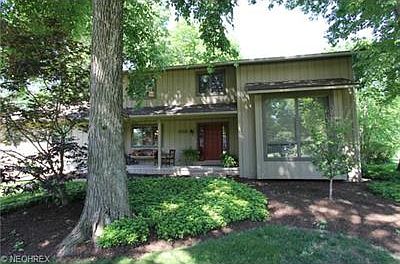 2nd image of 7324 Lacosta Dr