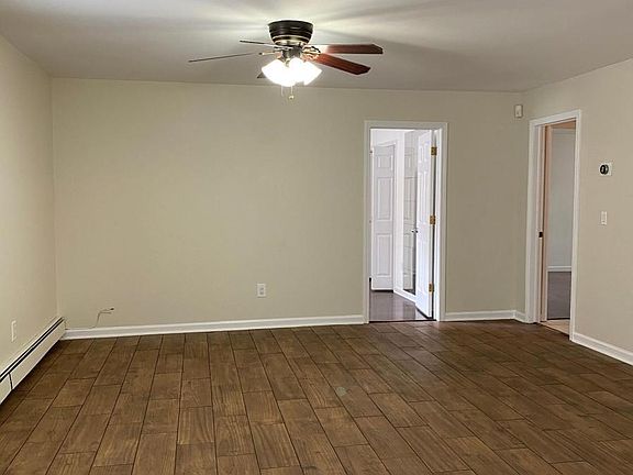 3rd image of 38 Woodlawn Ave