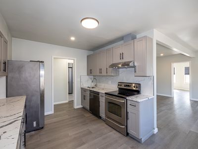 11001 Ashbury Ave, Cleveland, OH, 44106