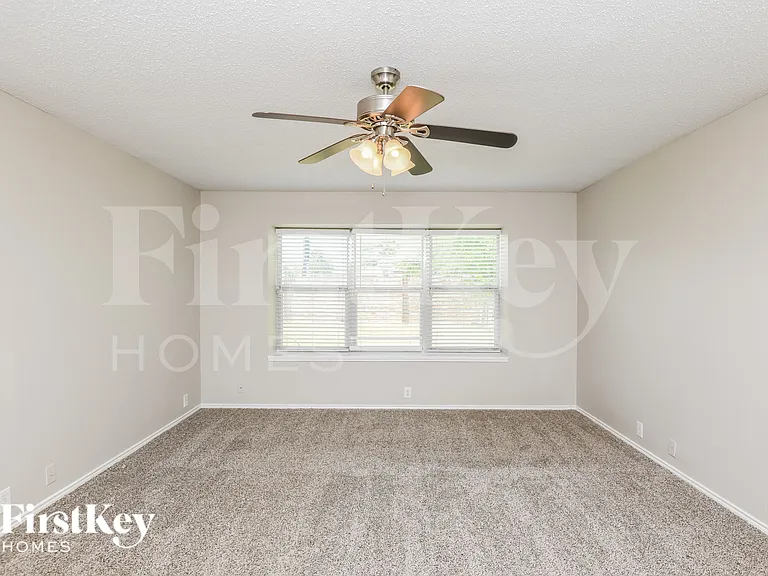 820 Big Sky Ln — Photo 8
