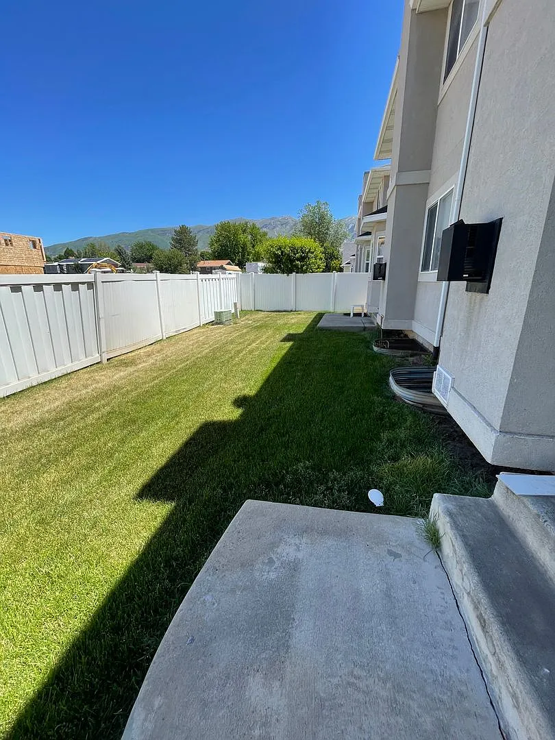 Stunning Newly remodeled 4 bed 3.5 bath In Layton — Photo 4