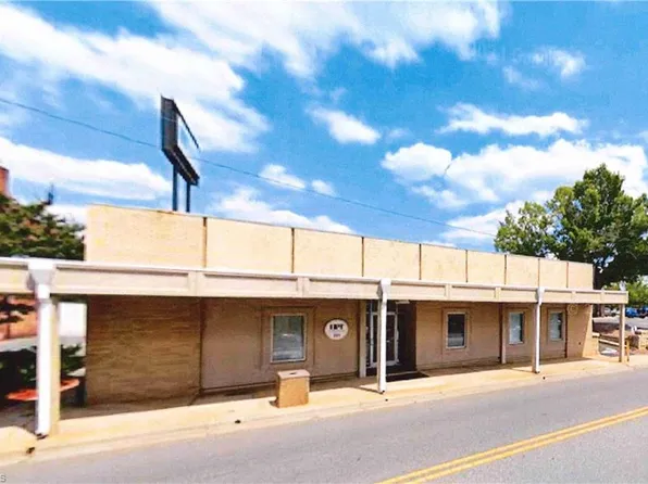 221 S Fayetteville St, Asheboro, NC 27203