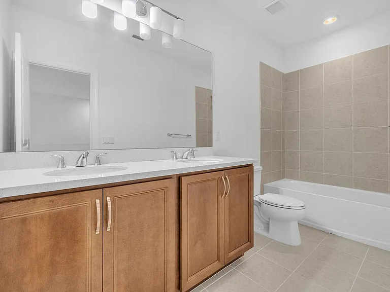 540 Sanderling Cir — Photo 10