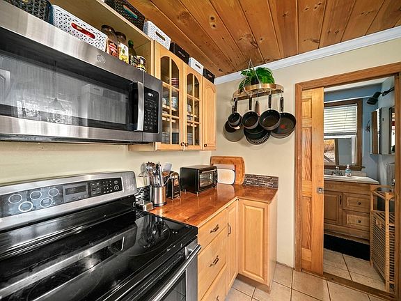 3rd image of 31 Cocasset St APT 1