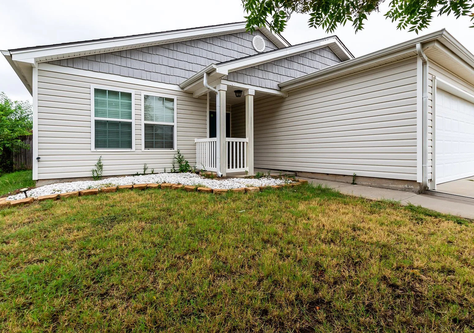 Beautiful 3 Bed 2 Bath Home in Moore School District! — Photo 1