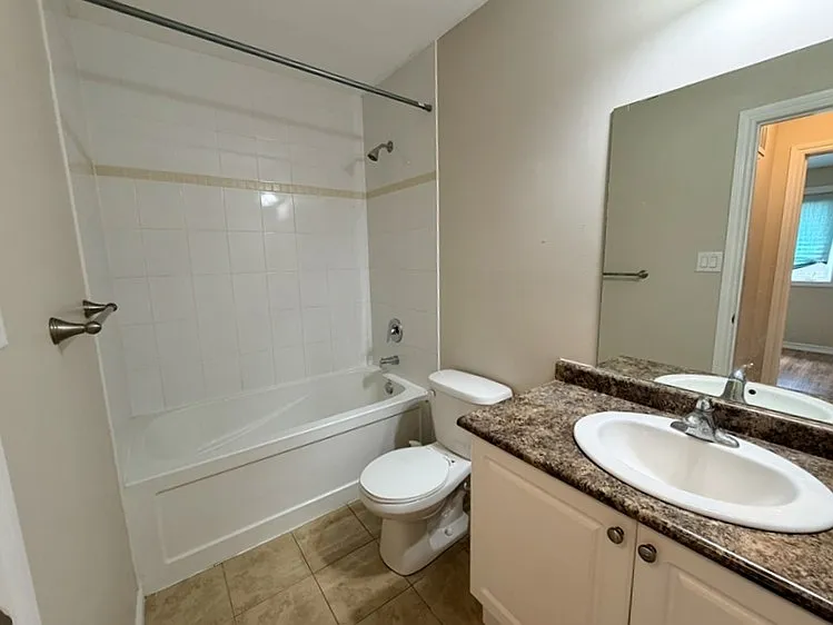 204 Alva St #20 — Photo 16