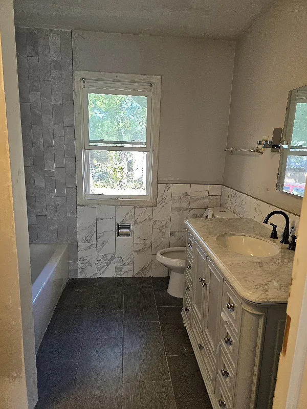5 bed, 1800 sqft, $3,000 — Photo 3
