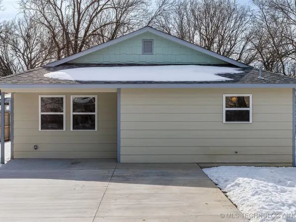 120 E 7th St, Chelsea, OK 74016