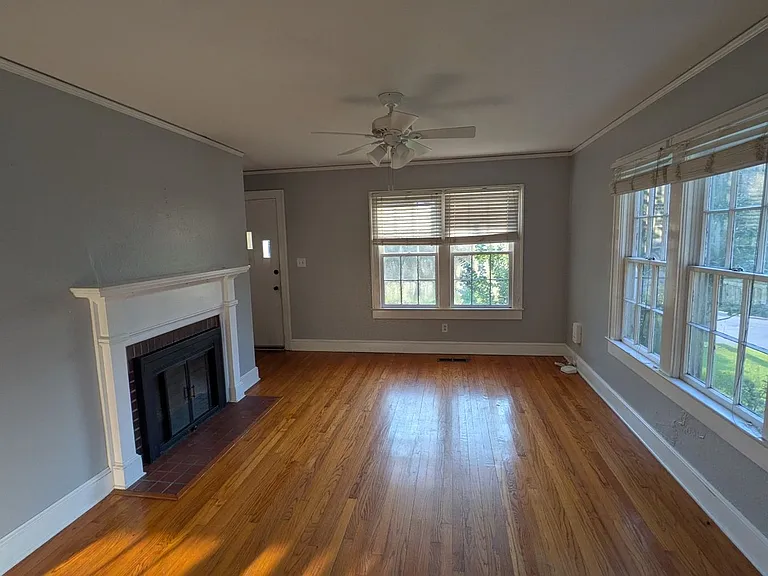 521 Gunter St — Photo 12