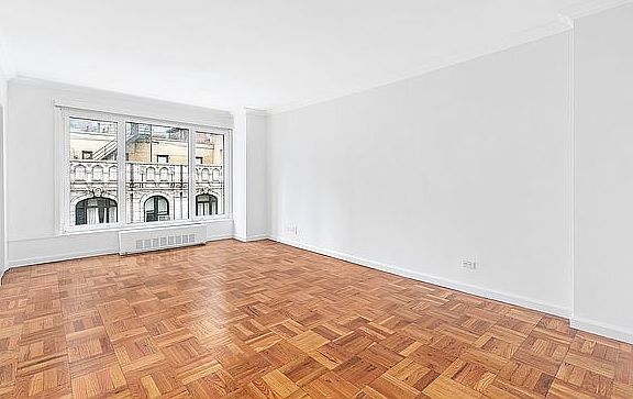 3rd image of 200 Central Park S APT 6G