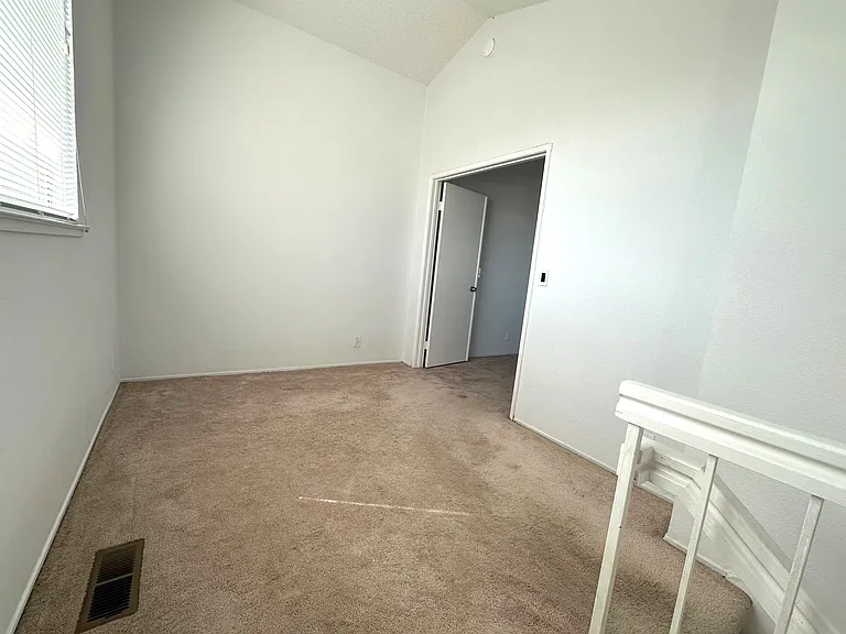 528 Fuchsia Dr — Photo 25