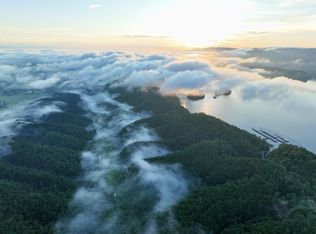 1 Lakeview Dock Rd, Bristol, TN 37620