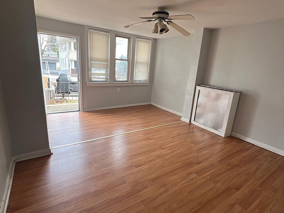 1st image of 176 Lincoln Ave #1