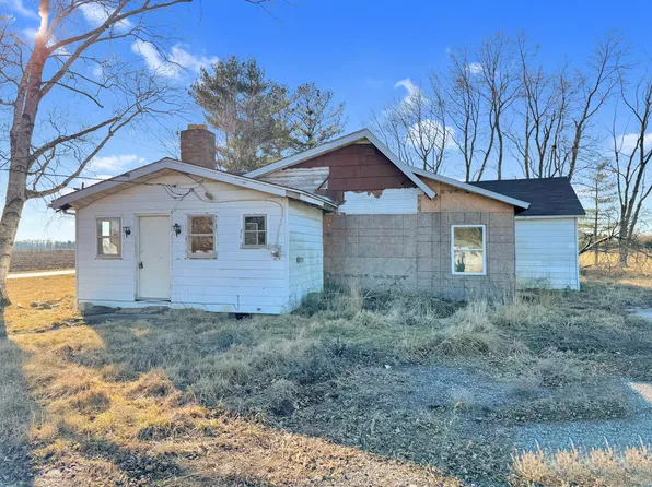 10086 W 300 N, Kempton, IN 46049