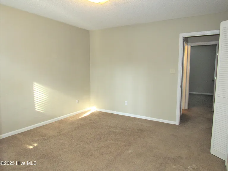 108 Glenside Ct — Photo 15
