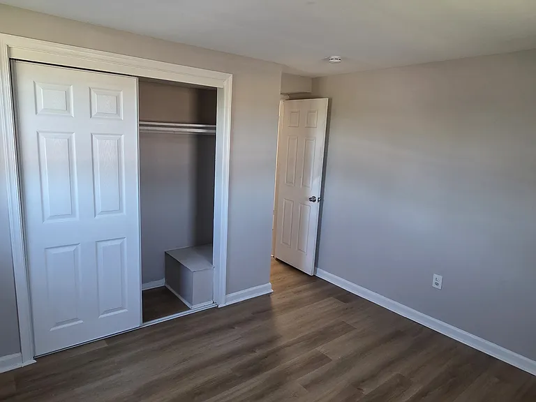1019 Green Ln — Photo 15
