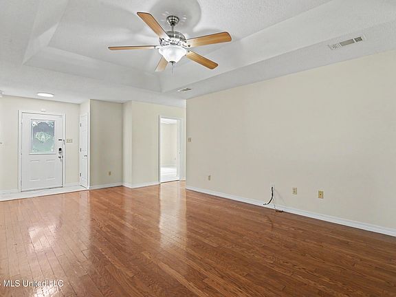 5th image of 3304 N 8th St