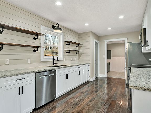 9th image of this home