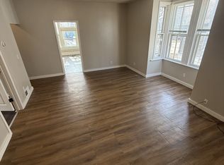 691 5th St E #1, Saint Paul, MN 55106