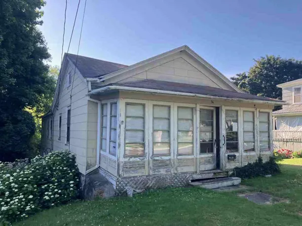 36 Mill St, Sodus, NY 14551