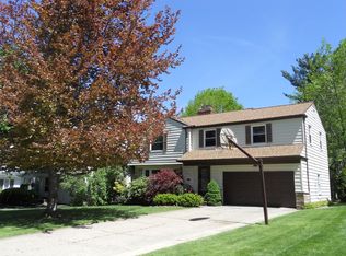 1945 Temblethurst Rd, South Euclid, OH 44121