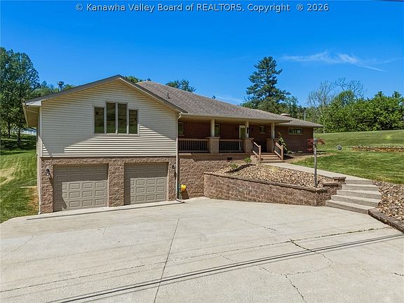 2nd image of 223 Fudges Creek Rd