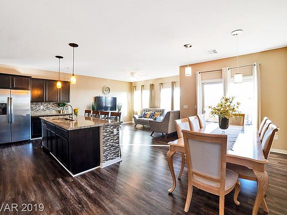 3rd image of 6786 Byron Bay Ct