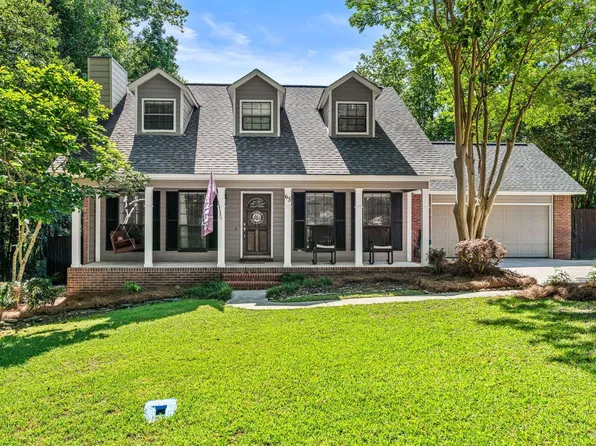 65 Poplar Dr, Hattiesburg, MS 39402