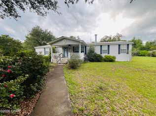 1861 Oak Ridge Ave, Grand Ridge, FL 32442