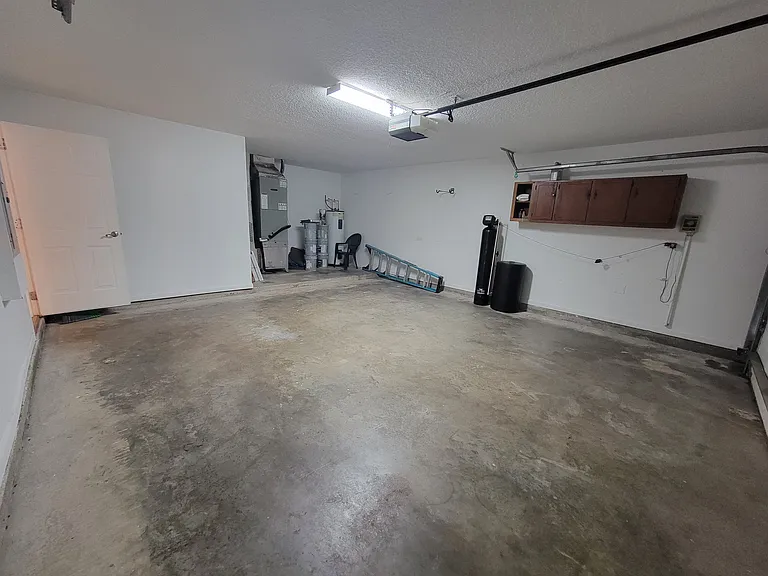6319 Endelstow Ln — Photo 30