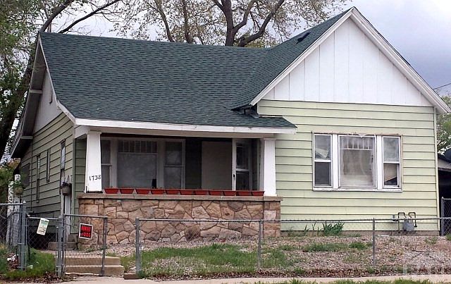 1st image of 1738 E 8th St