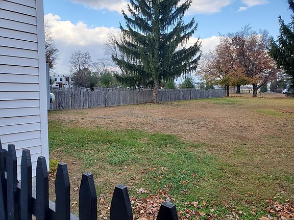 LARGE fenced-in back yard