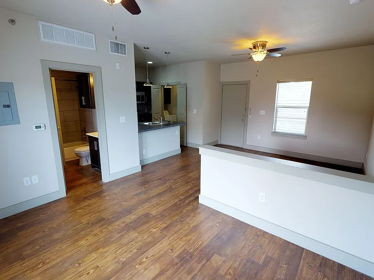1212 Greenlee St — Photo 21