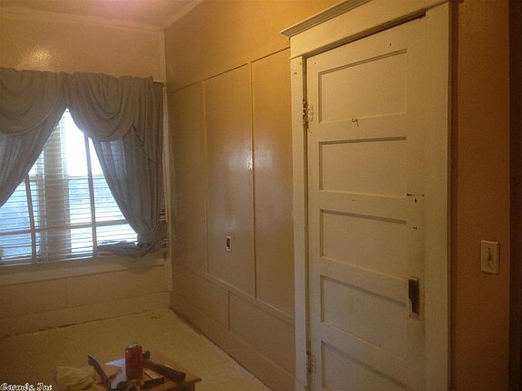 3rd image of 173 Pine St