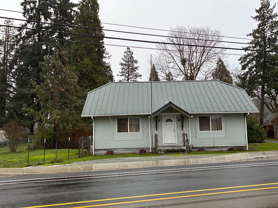 1st image of 583 N Main St