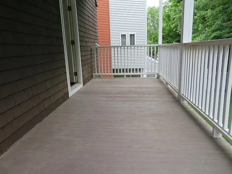 86 Morrison Ave — Photo 2