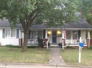 301 Carolina Ave, Thomasville, NC 27360