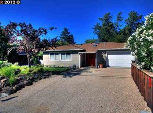 1 Meadow Park Ct, Orinda, CA 94563